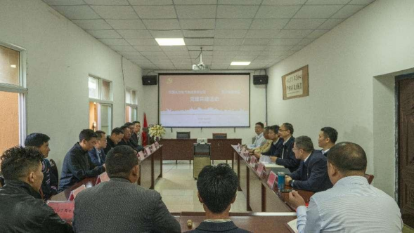 ��ɽ����70���� �� �۽������桱��׼��������ƴ���ɽ��ȫ�ƽ���������