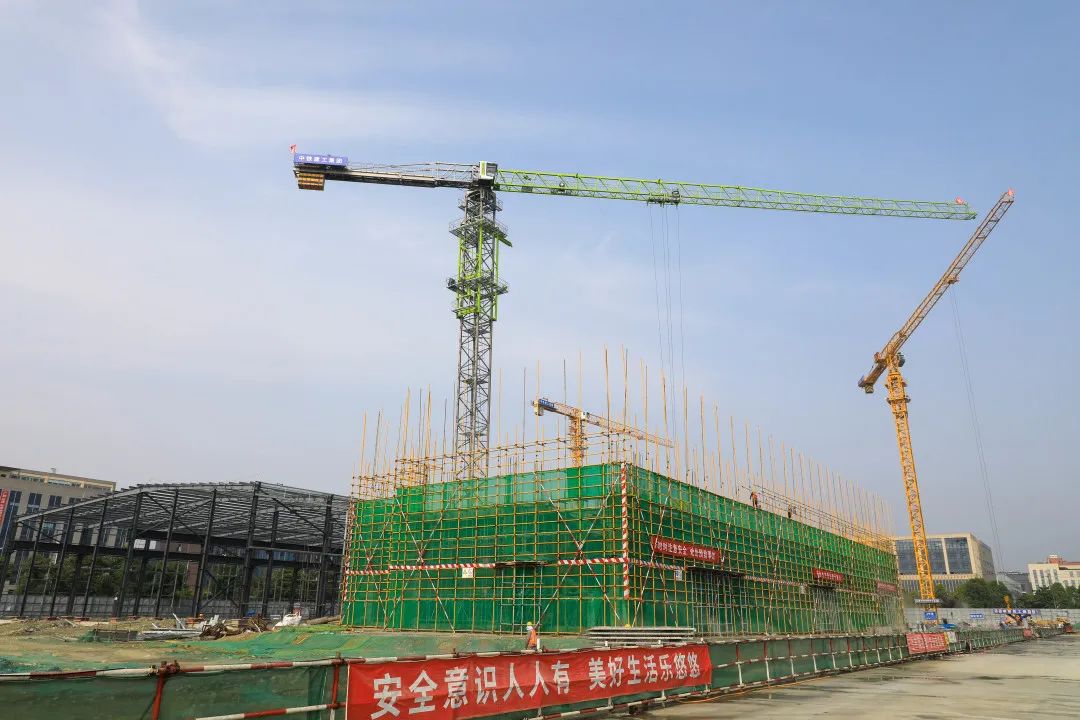 ����ɫ�ⶼ���ص���Ŀ����������ۯ���������ƽ����ܹ�ҵ��Ȧǿ��